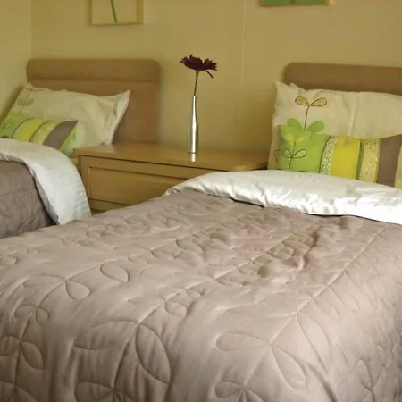 Tatil parkı Weir Country Park *