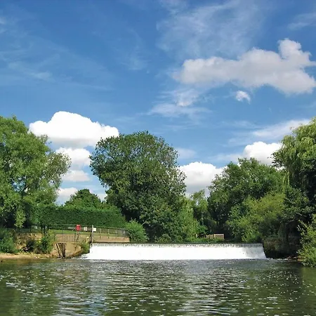 Weir Country Park Holtby